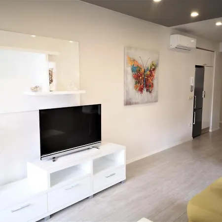 Vujcic Apartment Makarska
