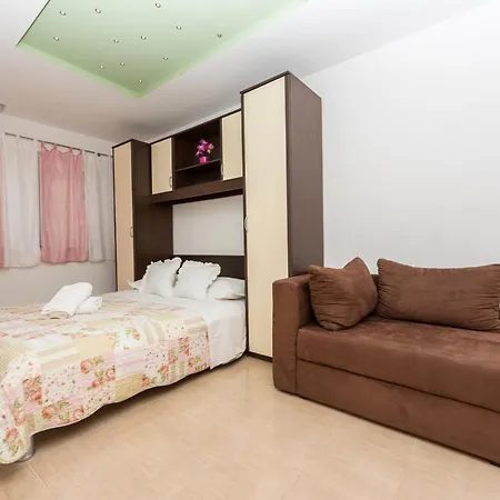 Vujcic Апартаменты *