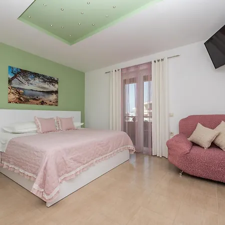 Апартаменты Vujcic