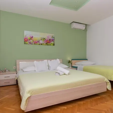 Vujcic Apartman *