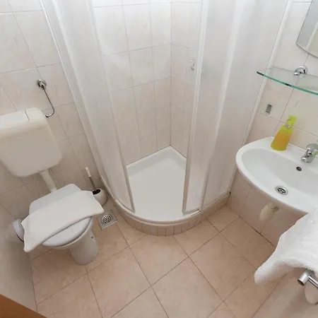 Апартаменти Vujcic Макарська