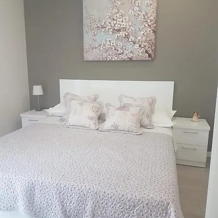 Vujcic Макарська