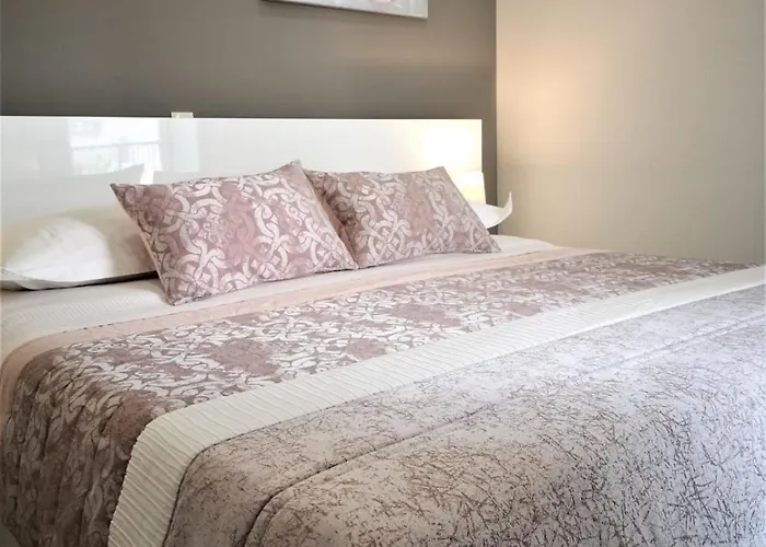 Vujcic Макарська